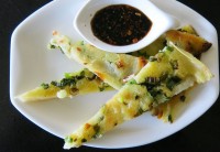Korean Scallion Pancakesand Dipping Sauce