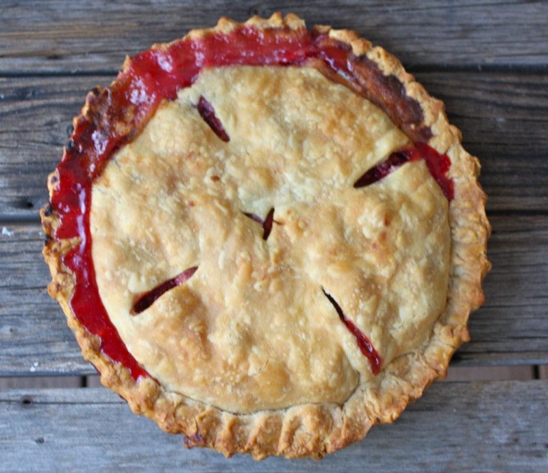 Easy Homemade Bing Cherry Pie Recipe