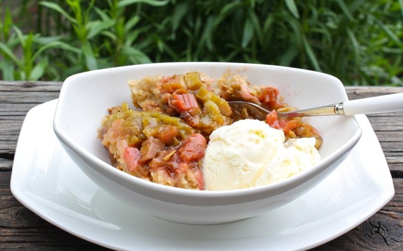 Rhubarb Crisp