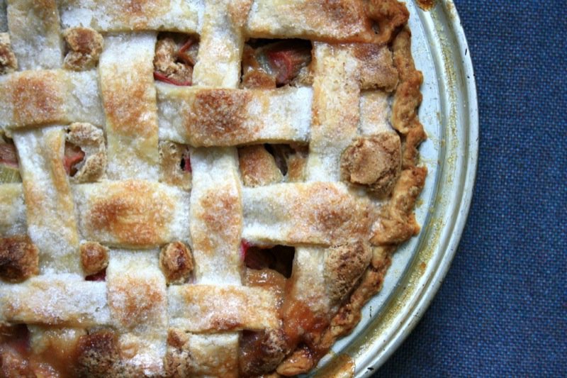 bridget rhubarb pie - top down