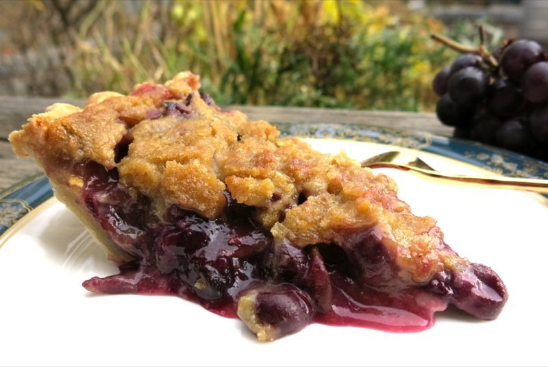 Concord Grape Pie with Crumble Topping