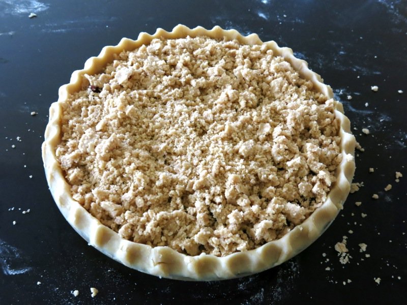 Concord Grape Pie with Crumble Topping unbaked