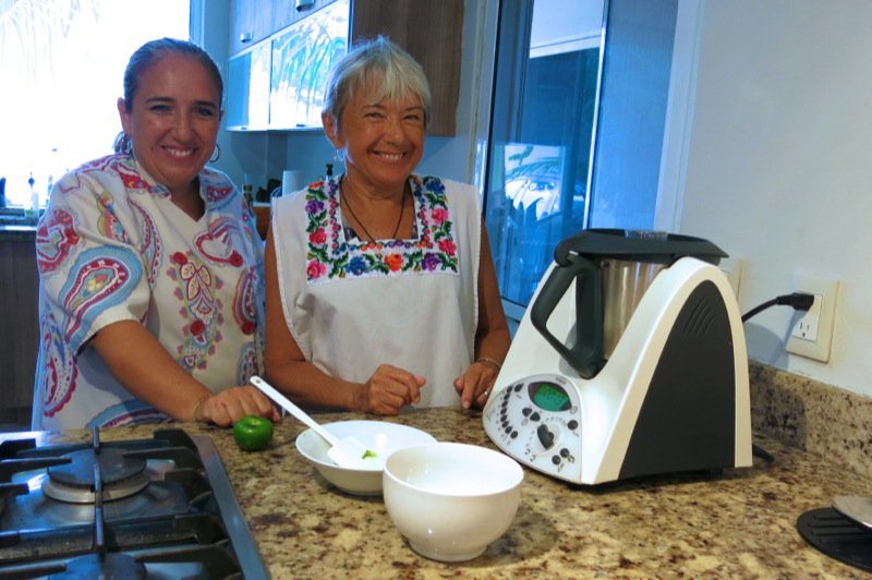 19 Chef Claudia and Dorothy with the Thermomix