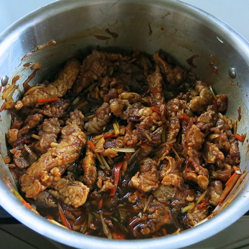 10 Calgarys Authentic Crispy Ginger Beef