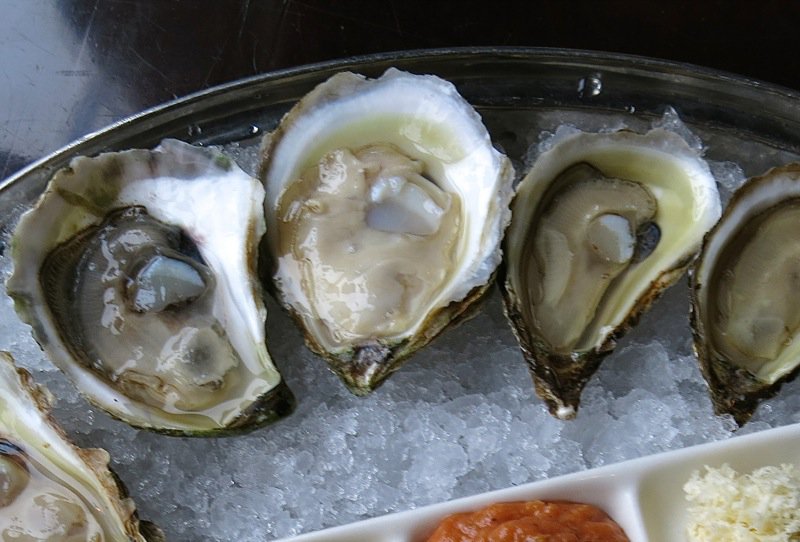 12 Sims Oyster Bar PEI Malpeque Oysters