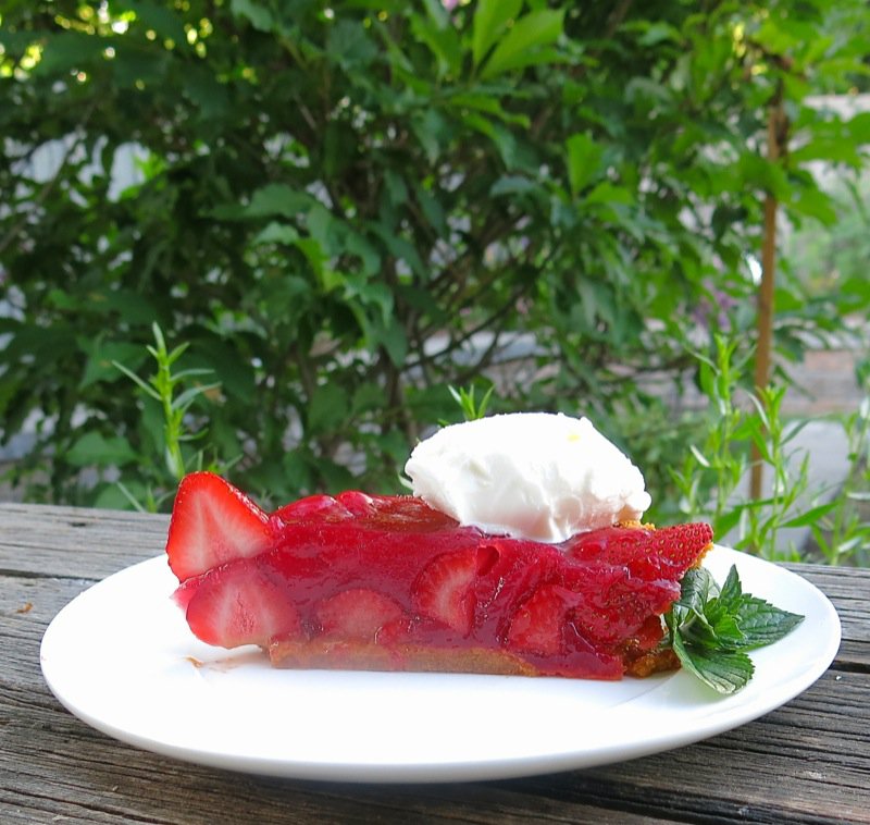 Dueling Daughters: Grandma Maude's Fresh Strawberry Pie