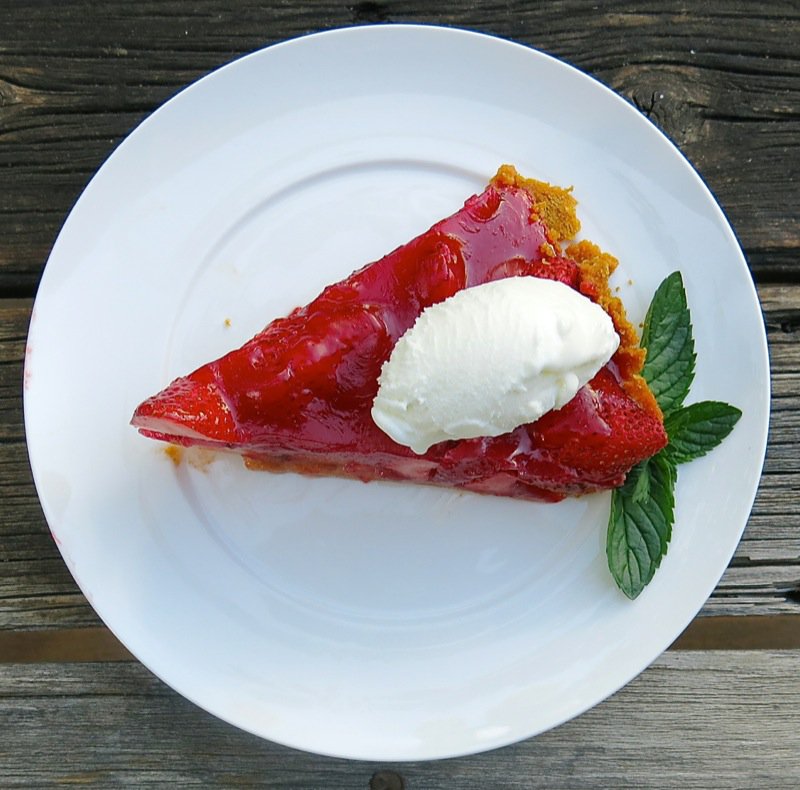 Dueling Daughters: Grandma Maude's Fresh Strawberry Pie