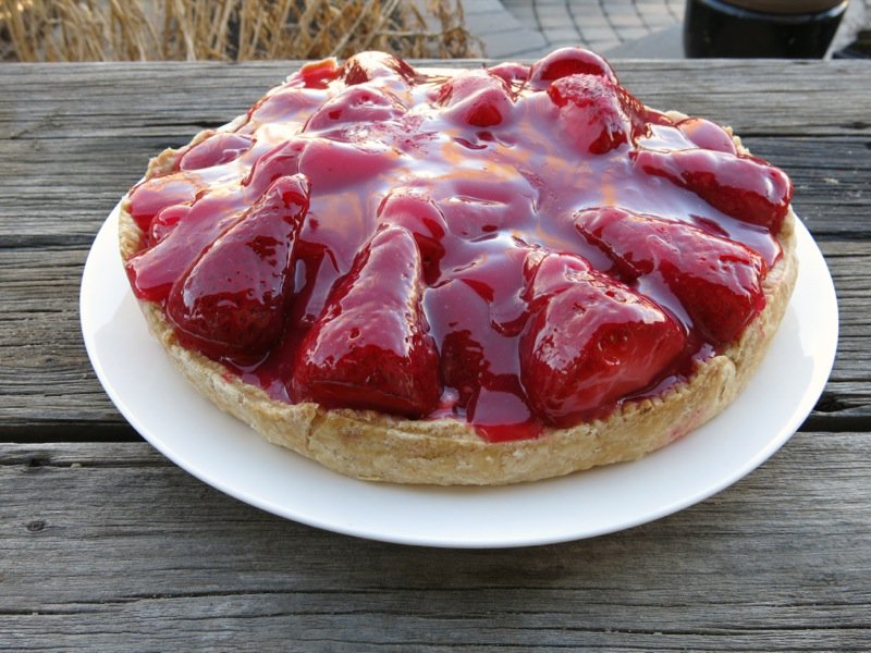 Dueling Daughters: Grandma Maude's Fresh Strawberry Pie