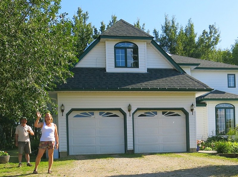 4 Saskatoon Berry Picking