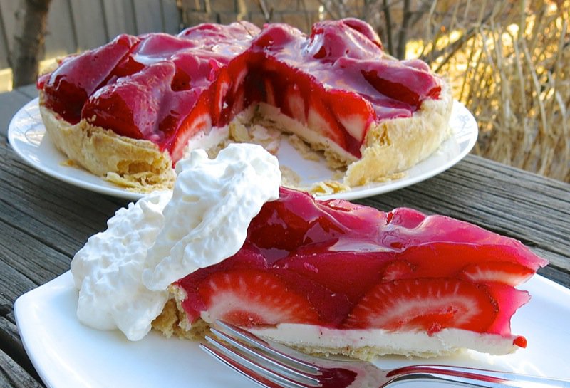 Dueling Daughters: Grandma Maude's Fresh Strawberry Pie