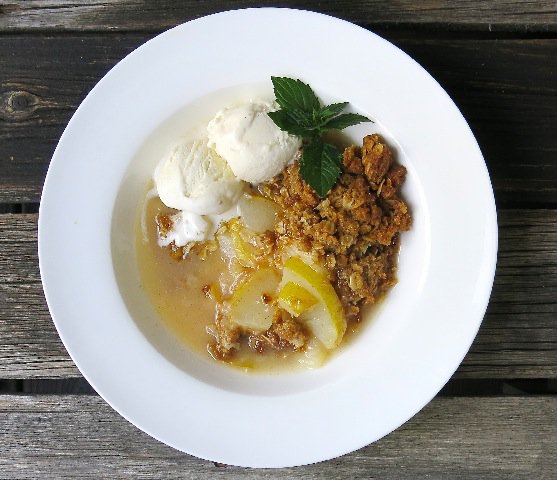 Bartlett Pear Crisp