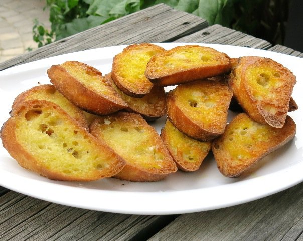 10 Basic Garlic Bruschetta