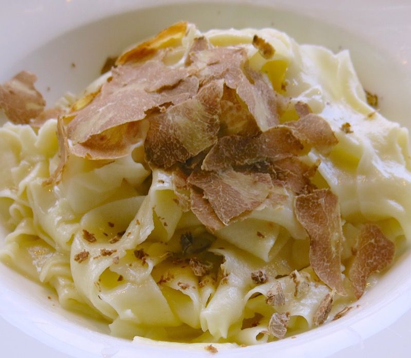 10 Fresh Pasta with White Alba Truffles