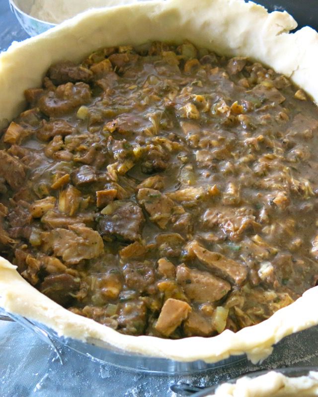 Reveillon Tourtière (Acadian Meat Pie)