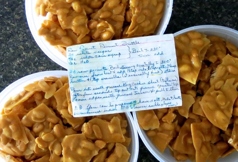 14 Homemade Peanut Brittle