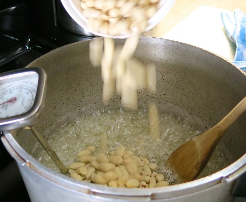 5d Homemade Peanut Brittle
