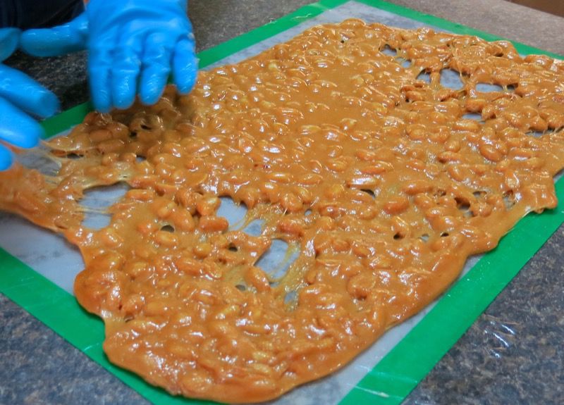 7e1 Homemade Peanut Brittle