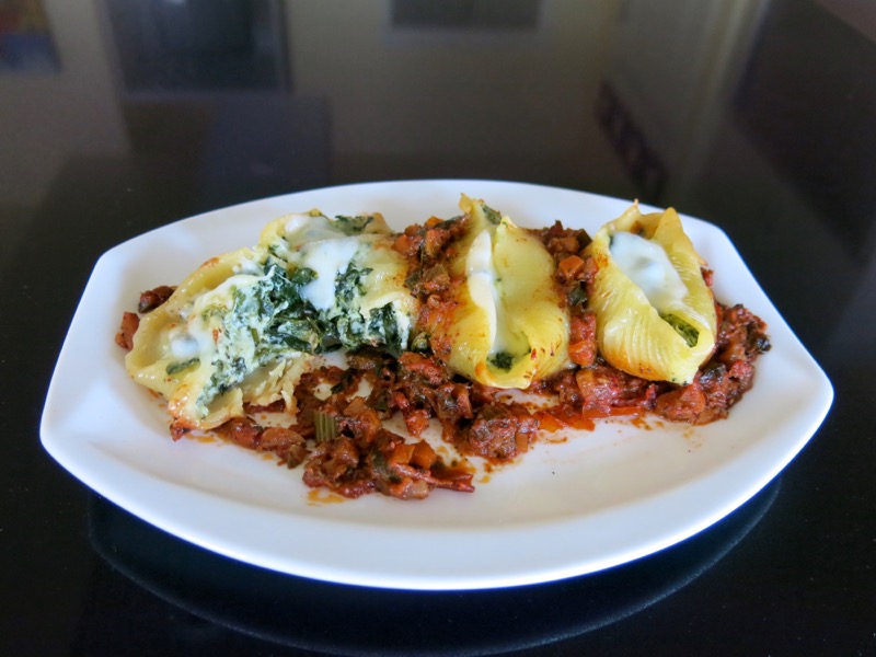 4 Giant Stuffed Spinach and Ricotta Pasta Shells