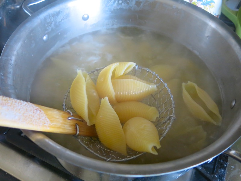 12b Giant Pasta Shells Cooking