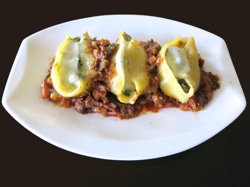 17 Giant Stuffed Spinach and Ricotta Pasta Shell