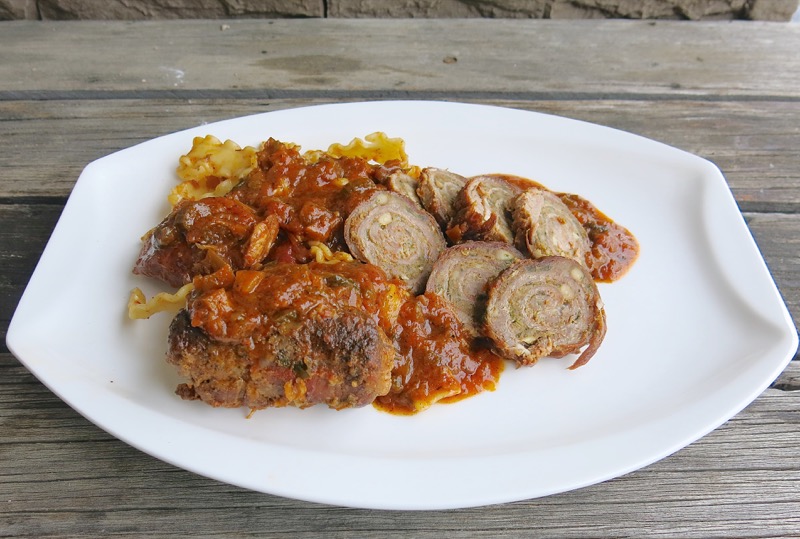 25 Baciole with Sausage in Tomato Sauce