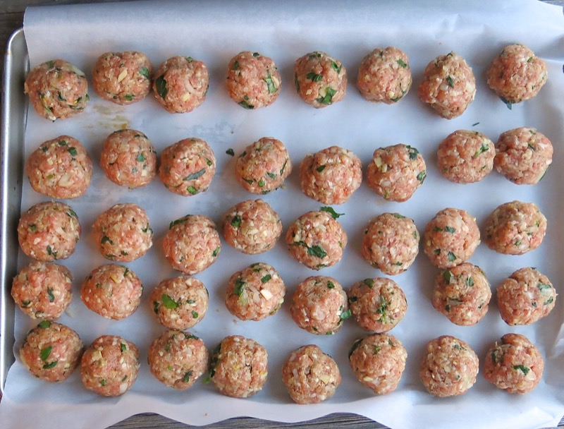 6 Meatball Meatballs not cooked.