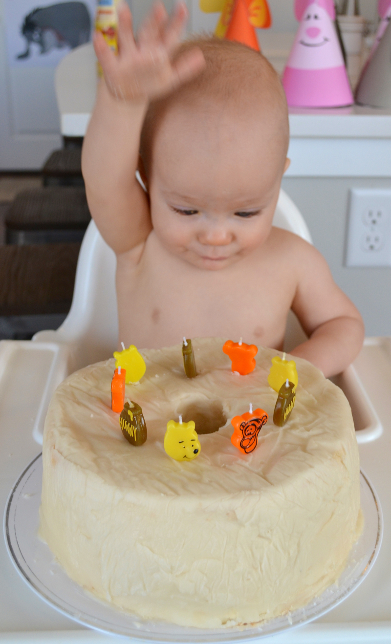 8 William's Angel Food Birthday Cake One