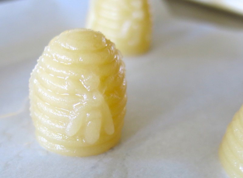 14d UNMOLDED Ciasteczka Ule or Marzipan Beehives