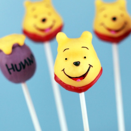 winnie-the-pooh-lollipop-photo-420x420-bakerella-00_IMG_8587