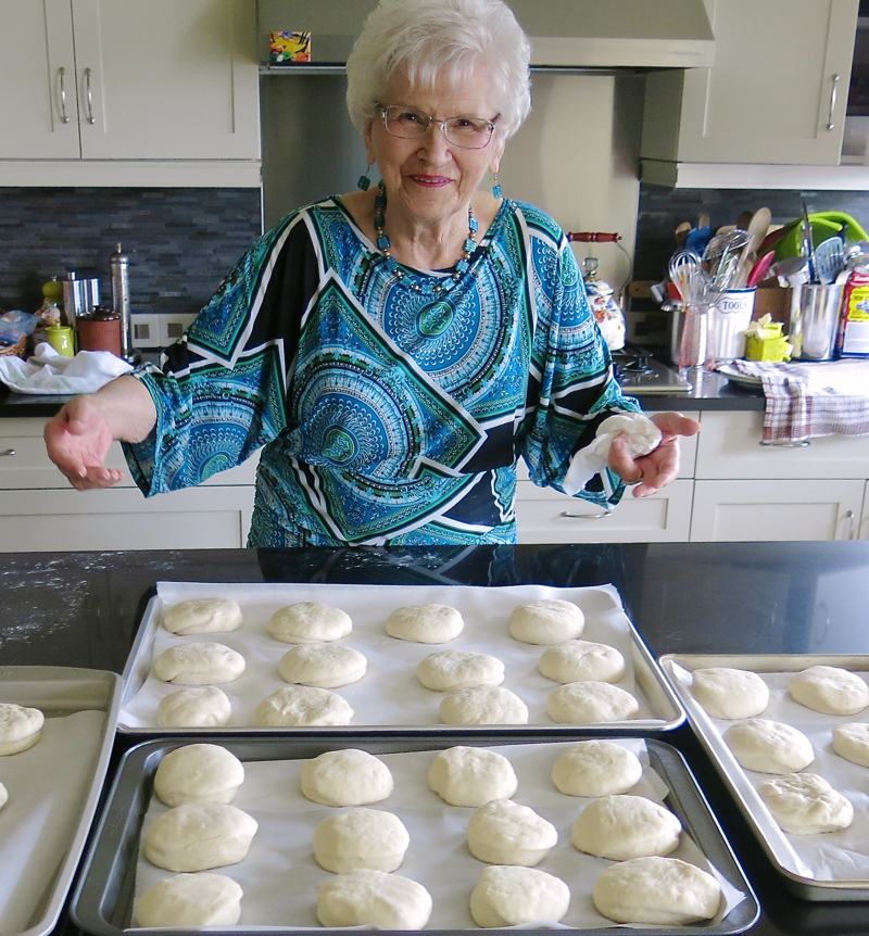 51 Helen McKinney Prairie Dinner Buns