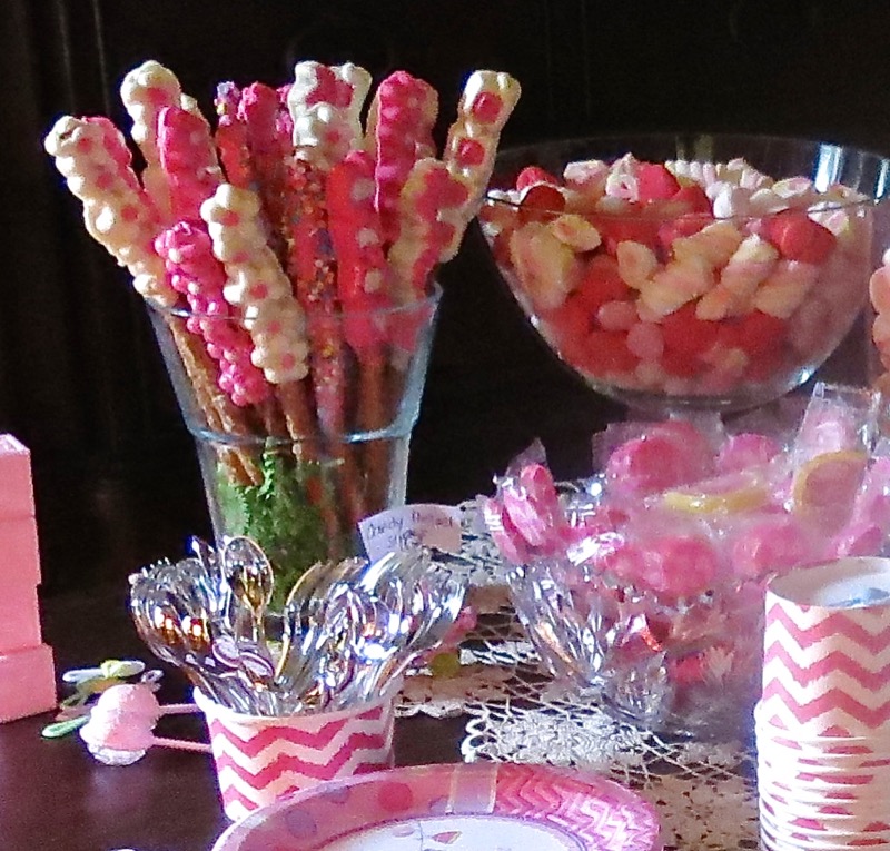 13 Girl Baby Shower Old Fashioned Preyzel Sticks