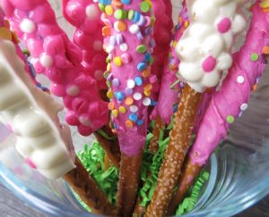 3 Girl Baby Shower Old Fashioned Preyzel Sticks