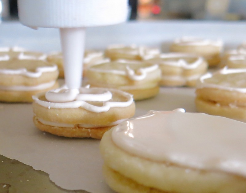 15 Flooding Babyface Sandwich Cookies