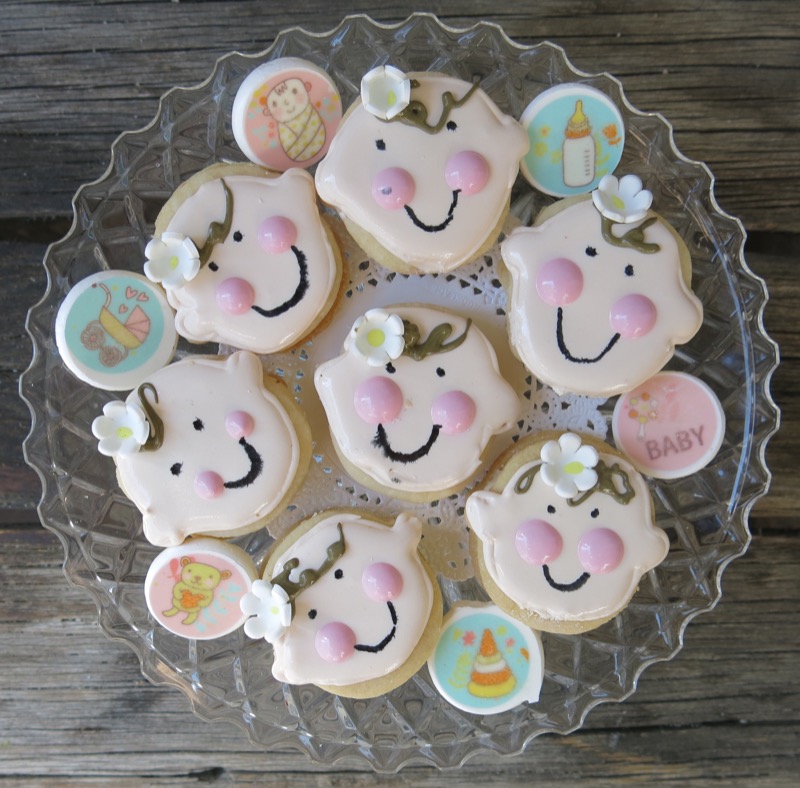 22 Decorated Babyface Sandwich Cookies