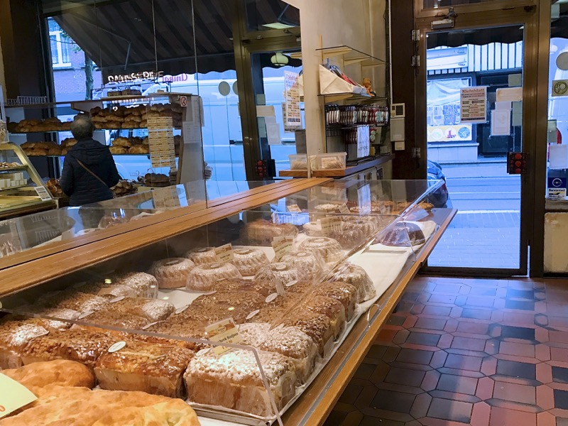 10-kleinblatts-jewish-kosher-bakery-antwerp-oct-2016