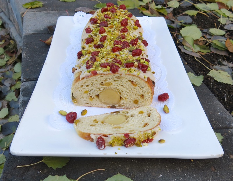 0-thermomix-stollen-log-decorated