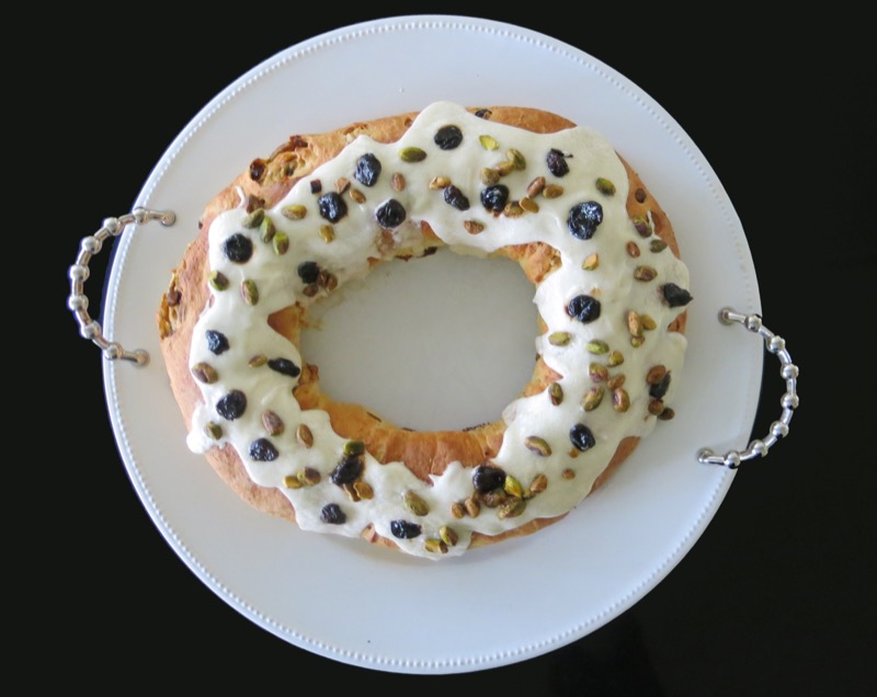 0e-decorated-stollen-ring