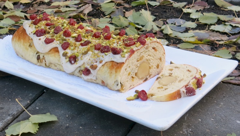 0f-thermomix-stollen-log-decorated