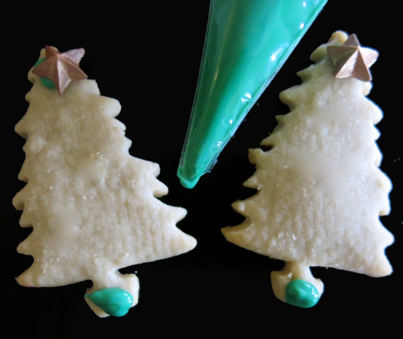 13-butter-cookie-christmas-trees-2016-and-candy-melt