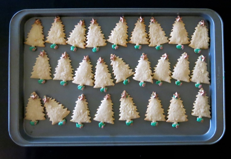 14-butter-cookie-christmas-trees-2016