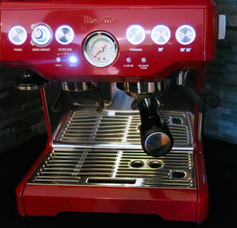 15-breville-barista-express-grind-engage-portafilter