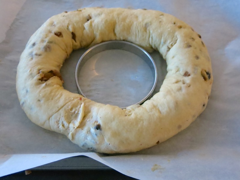 37-shaping-stollen-dough-into-ring