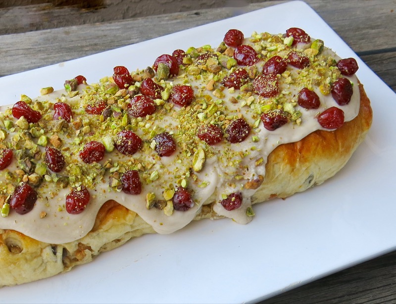 58-decorated-stollen-log