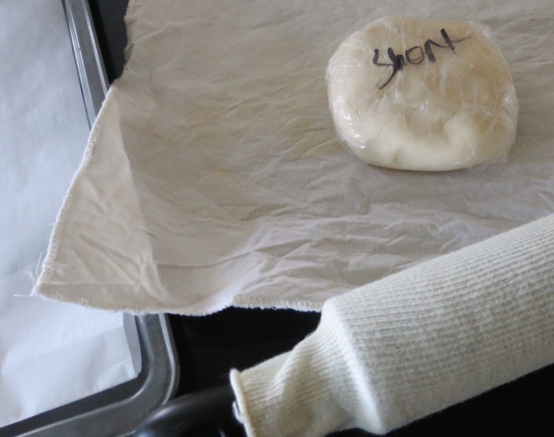 5-traditional-holly-shortbread-dough-2016