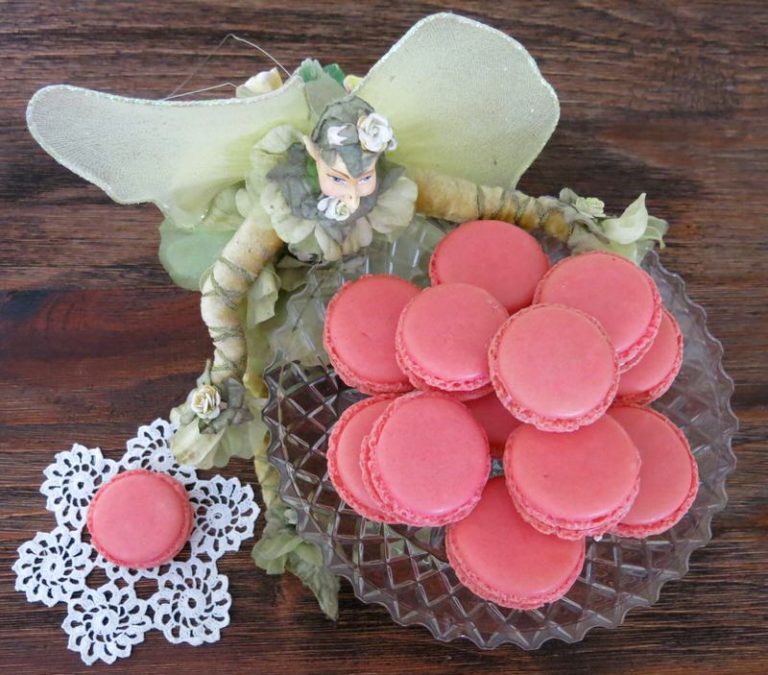 Homemade French Macaron with Raspberry Buttercream: Cooking in the ...