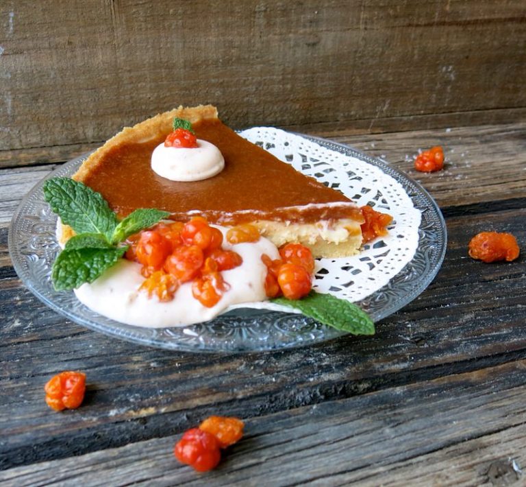 Cloudberry Whipped Cream aka Bakeapple Whipped Cream