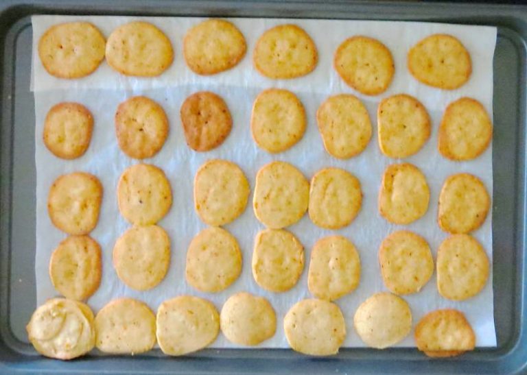 Gruyère Cheese Shortbread Crackers A Delicious Nippy Cheese Cracker