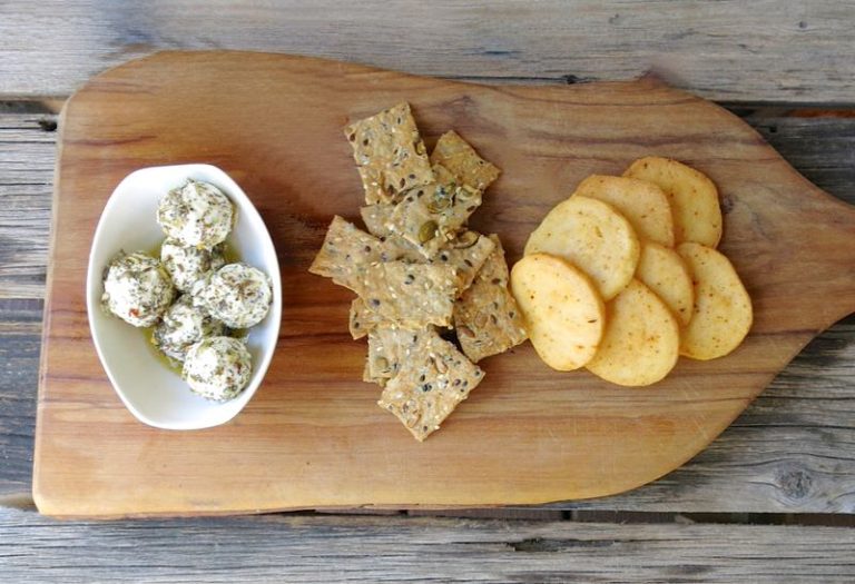 Gruyère Cheese Shortbread Crackers A Delicious Nippy Cheese Cracker